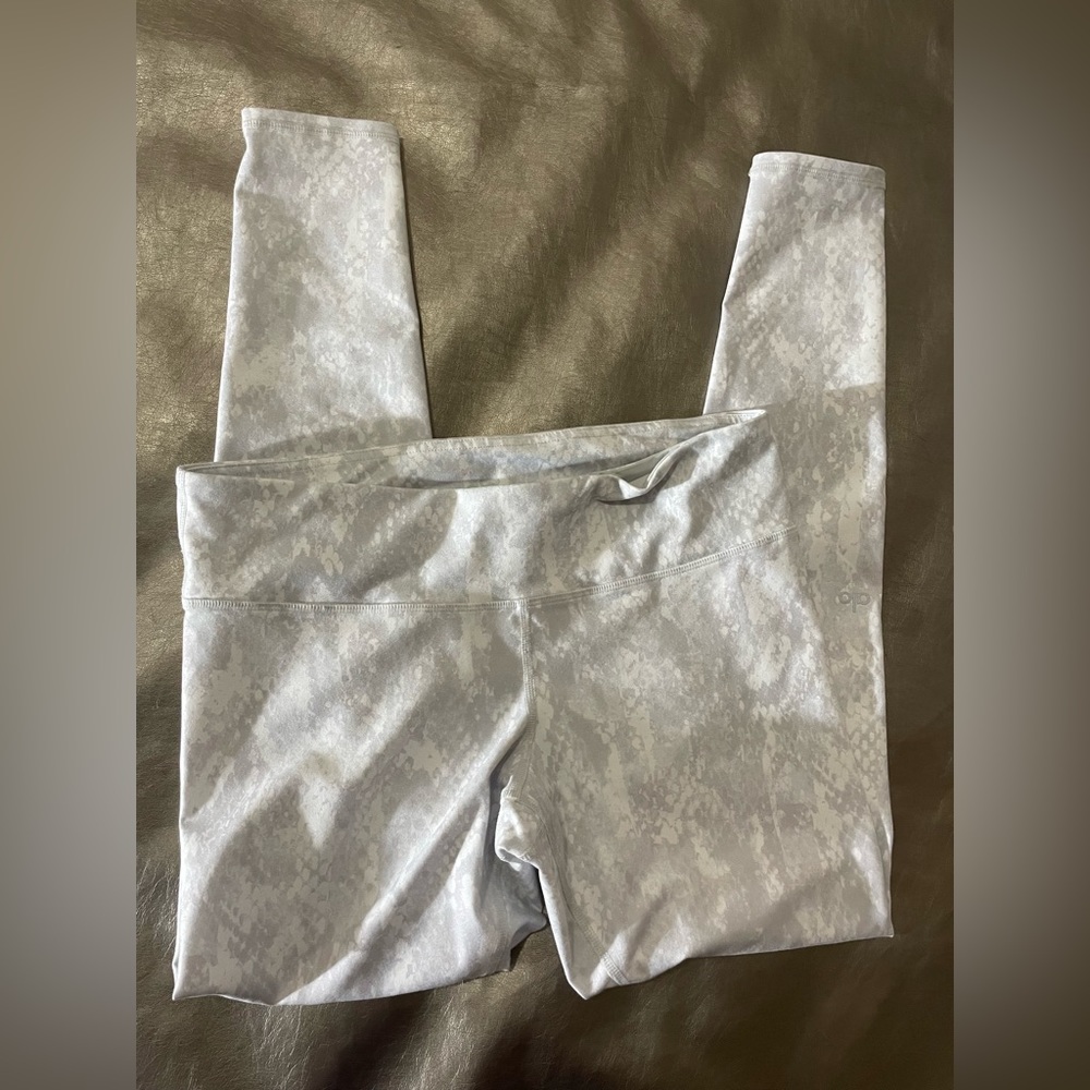 Alo Vapor Python Legging - image 2